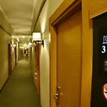 Hotel Roof 264 & 3*