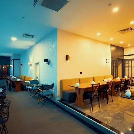 Roof 264 & Hotel Sakarya (Marmara)