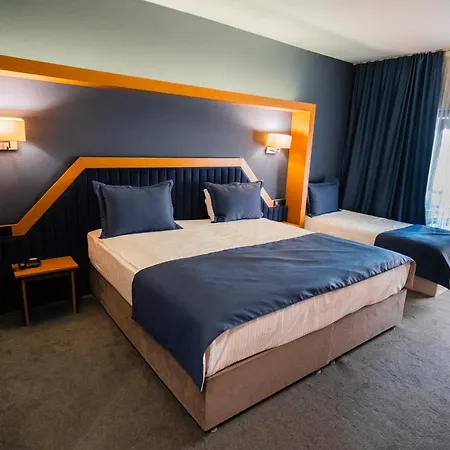Roof 264 & Hotel 3*