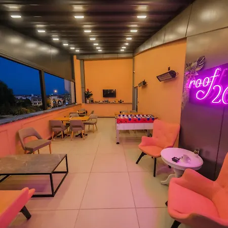 Hotel Roof 264 & 3*