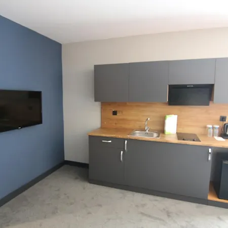 Hotel Roof 264 & 3*