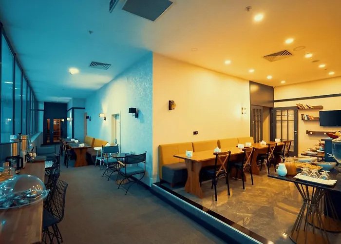 Roof 264 & Hotel Sakarya (Marmara)